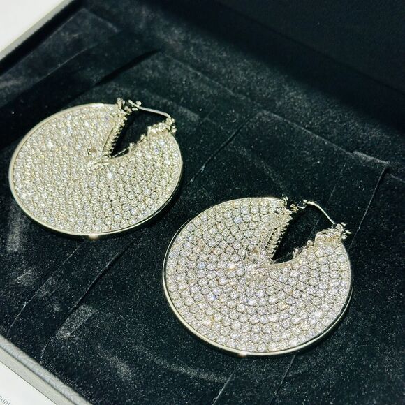 NIB Versace Rhinestone Barocco Virtus Silver Circle Hoop Earrings $1,125 - Picture 10 of 12